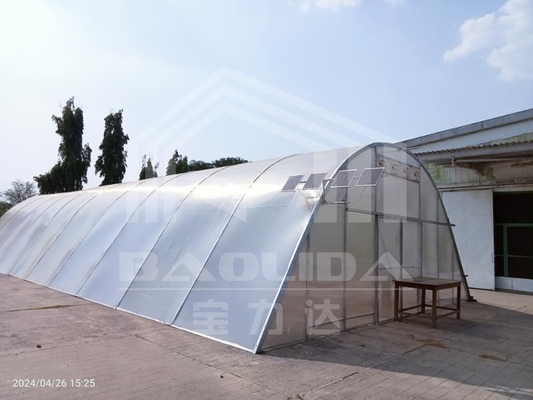 โรงเรือนกระจกแห้งพอลิการ์บอเนตที่คุ้มกัน UV ที่สามารถปรับแต่งได้ ด้วยการประกอบง่ายและสเปนปรับได้