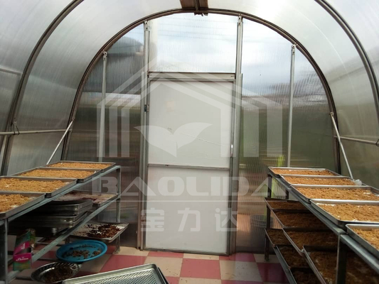 PC Board Drying Greenhouse With Ventilation Equipment For Vegetables And Herbs ที่ใช้งานได้อย่างยาวนาน สําหรับผักและสมุนไพร